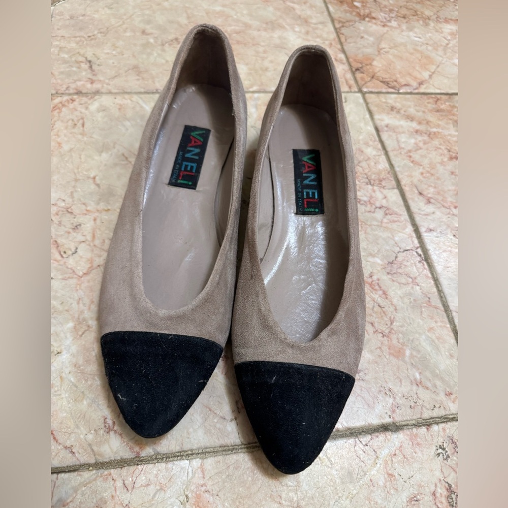 Vaneli Women's Beige and Black Loafers